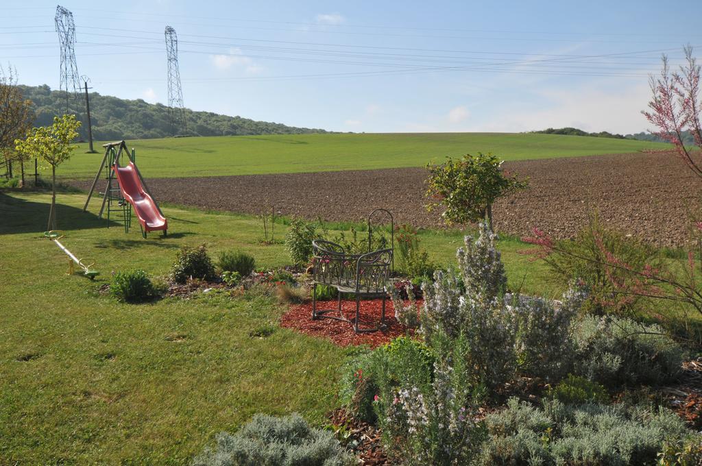 La Boulonne Villa Festigny  ภายนอก รูปภาพ